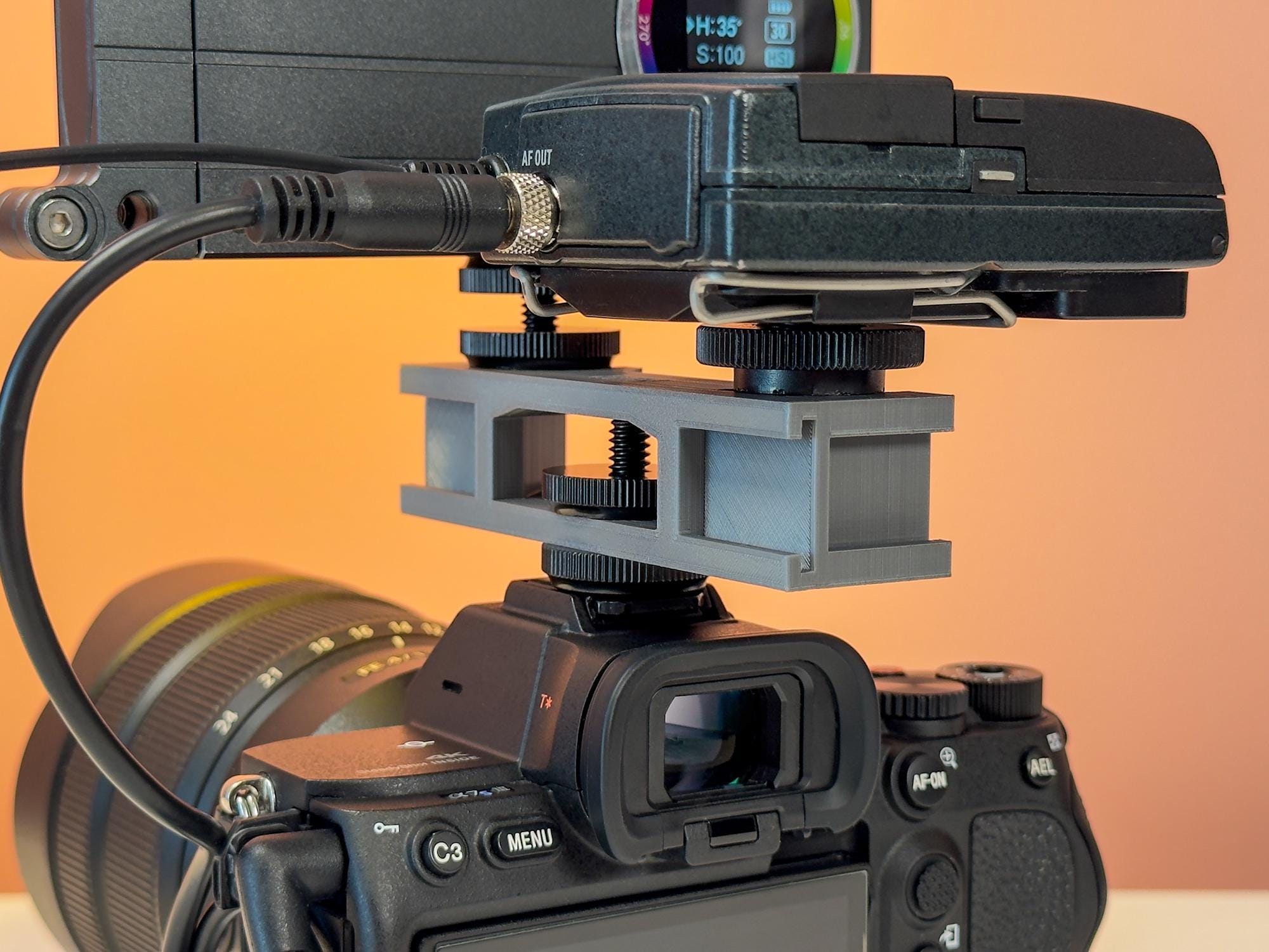 UNIVERSAL HOTSHOE ÇOKLAYICI (6 GİRİŞLİ)