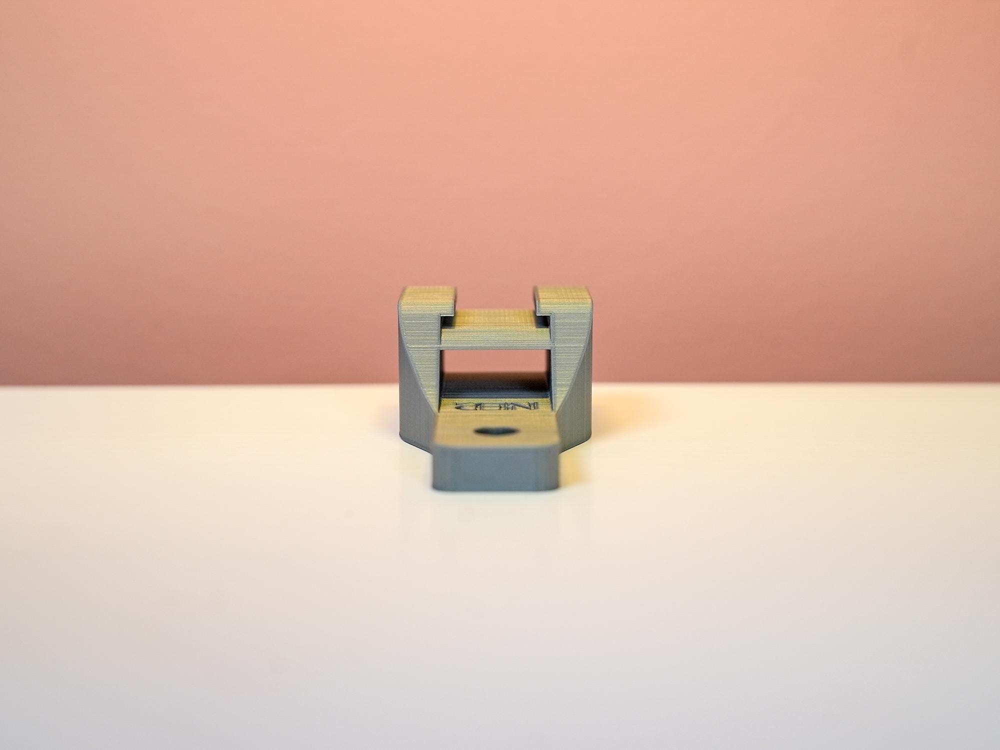 UNİVERSAL HOTSHOE ÇOKLAYICI (3 GİRİŞLİ)